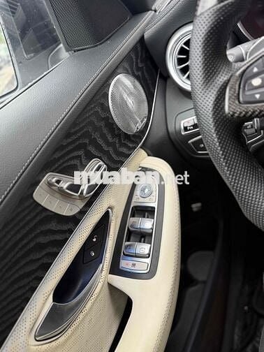 Mercedes-Benz C300 AMG 2017 Trắng 70000 km