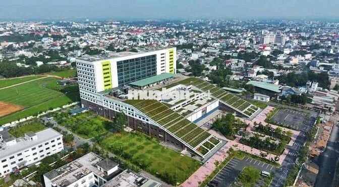 TÔI CẦN BÁN GẤP LÔ ĐẤT MẶT TIỀN NHỰA 8m GẦN BỆNH VIỆN HÓC MÔN NỞ HẬU