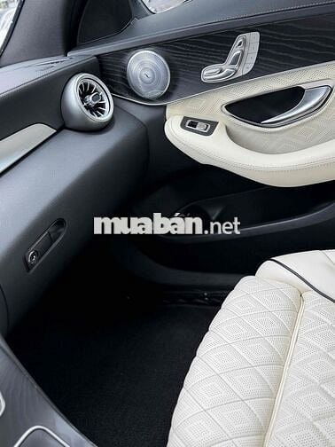 Mercedes-Benz C300 AMG 2017 Trắng 70000 km