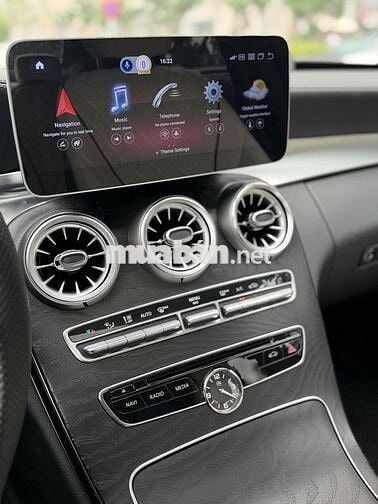 Mercedes-Benz C300 AMG 2017 Trắng 70000 km