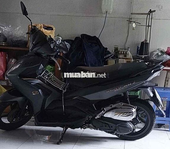 Honda Air Blade 160cc xám đen 2022