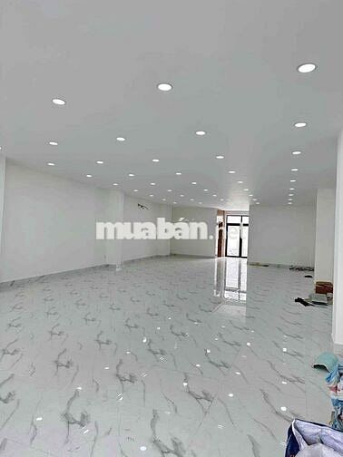 Nhà MT Tỉnh Lộ 10 6.5 x50 5 Tấm,nở hậu 9.3 m