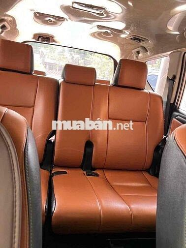 Toyota Innova 2.0E 2018đk19 Số sàn Đồng ánh kim