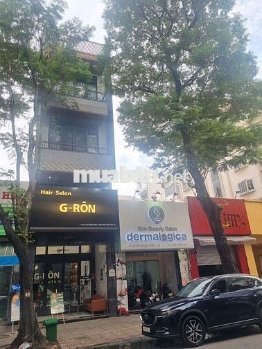 Spa, tiệm tóc MT 51 Lê Thị Hồng Gấm, Q1. Dt: 5x20m, Kc: trệt 1 lầu