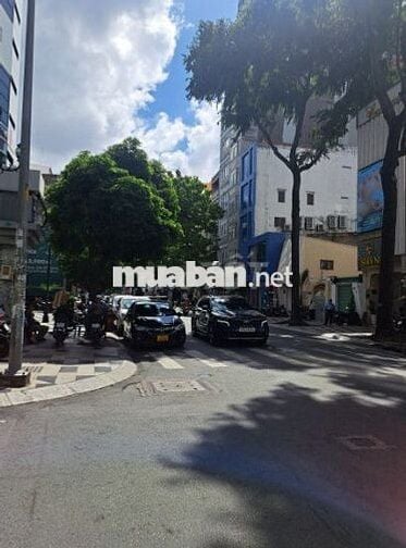 Shop góc 2MT Nguyễn Trãi, Bến Thành, Q1. Dt: 5x20m, Kc: trệt 1 lầu