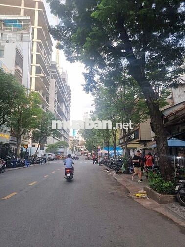 Spa, tiệm tóc MT 51 Lê Thị Hồng Gấm, Q1. Dt: 5x20m, Kc: trệt 1 lầu