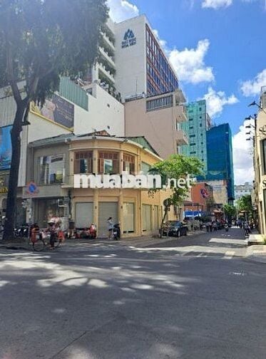 Shop góc 2MT Nguyễn Trãi, Bến Thành, Q1. Dt: 5x20m, Kc: trệt 1 lầu