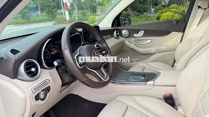 Mercedes-Benz GLC 200 4Matic 2021 Trắng siêu đẹp