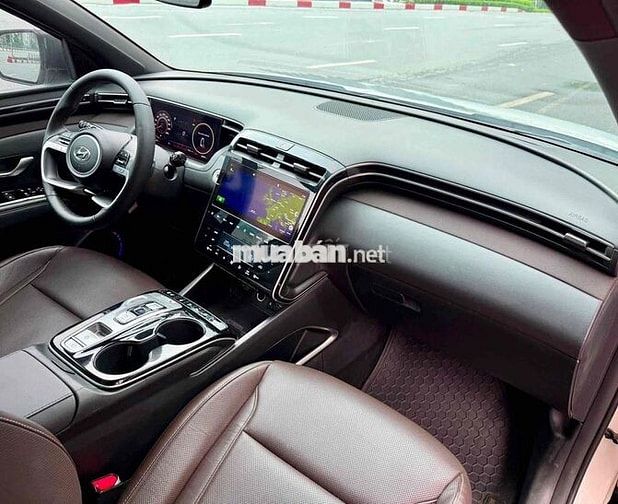 Hyundai Tucson 1.6 Turbo 2023 Trắng zin 2,8v km