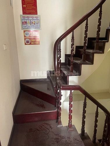 Cho thuê nhà mặt phố Thợ Nhuộm Hoàn Kiếm Hà Nội 