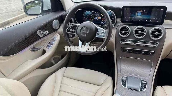 Mercedes-Benz GLC 200 4Matic 2021 Trắng siêu đẹp