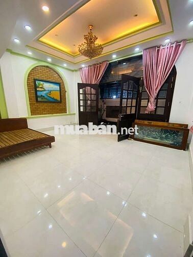 NHÀ 50M2 TÁCH BẾP FULL NỘI THẤT PHẠM HÙNG Q8 GIÁ 5TR8