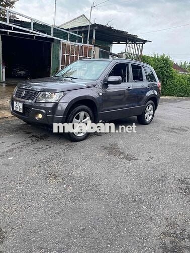 Suzuki Vitara 2.0 Tự động Xám Nhật Bản