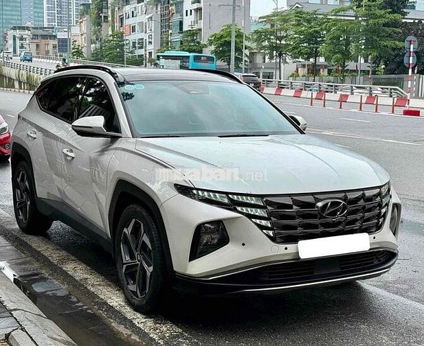 Hyundai Tucson 1.6 Turbo 2023 Trắng zin 2,8v km