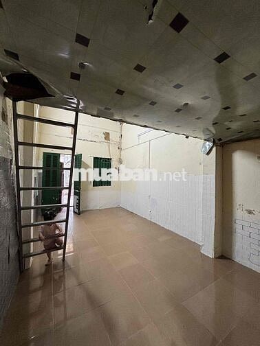 Cho thuê nhà 1 tầng + 1 gác xép (Định Công, Hà Nội)