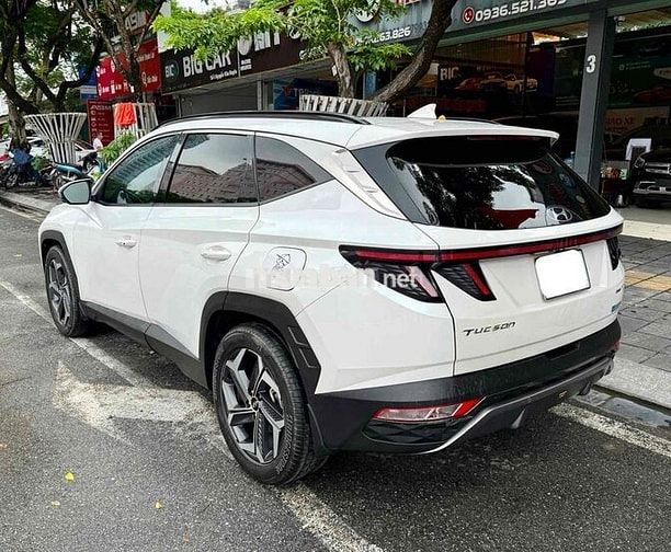 Hyundai Tucson 1.6 Turbo 2023 Trắng zin 2,8v km