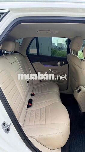 Mercedes-Benz GLC 200 4Matic 2021 Trắng siêu đẹp