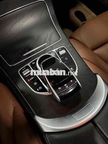 Mercedes GLC300 GLC63s 2019 56.000km Đỏ