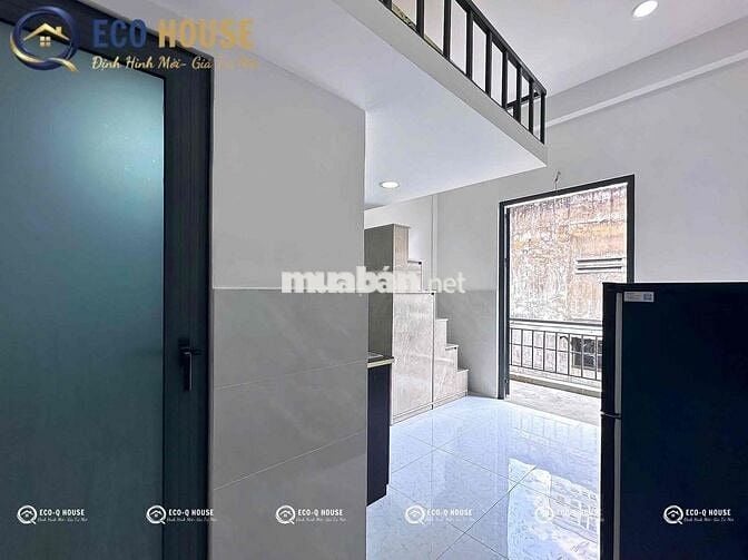 DUPLEX BAN CÔNG GẦN ĐH VĂN HIẾN,THUẬN TIỆN QUA Q11,Q10