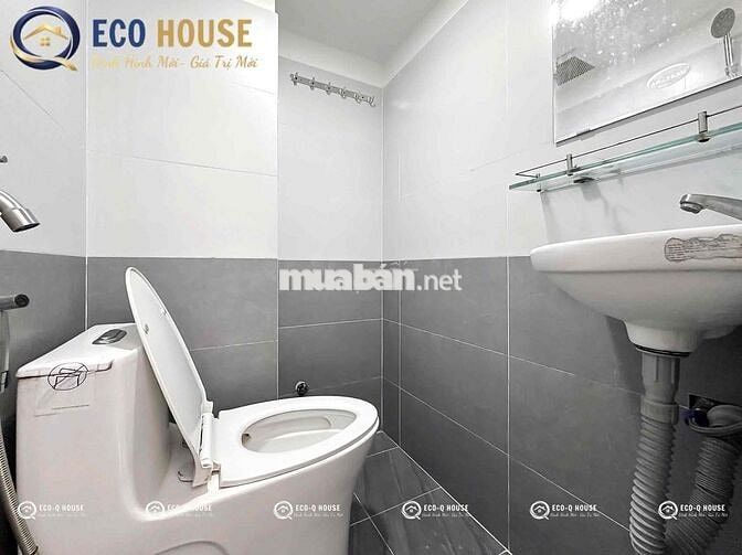 DUPLEX BAN CÔNG GẦN ĐH VĂN HIẾN,THUẬN TIỆN QUA Q11,Q10