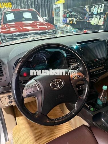 Toyota Fortuner 7 chỗ Bạc 203.048 km