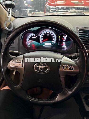 Toyota Fortuner 7 chỗ Bạc 203.048 km
