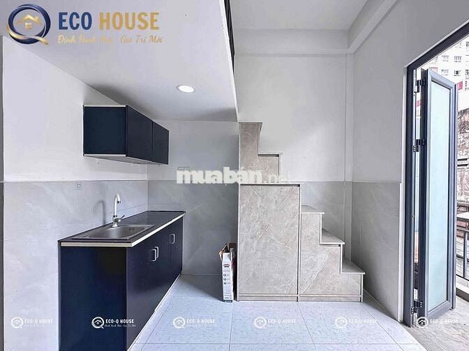 DUPLEX BAN CÔNG GẦN ĐH VĂN HIẾN,THUẬN TIỆN QUA Q11,Q10