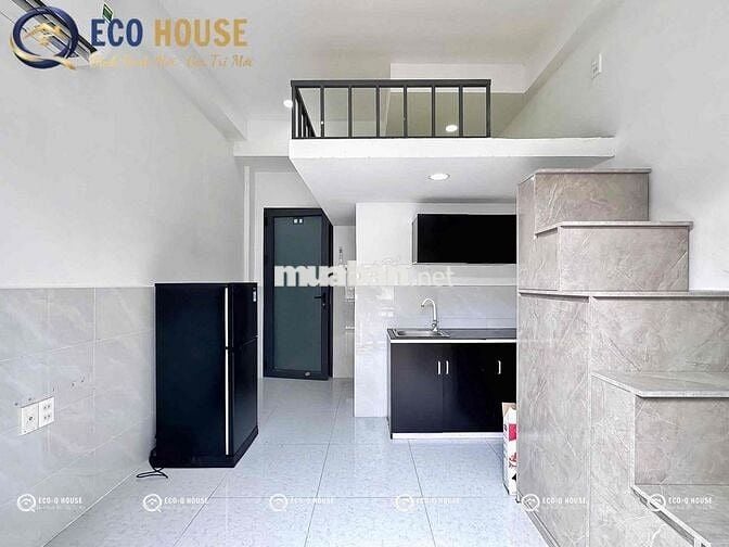 DUPLEX BAN CÔNG GẦN ĐH VĂN HIẾN,THUẬN TIỆN QUA Q11,Q10