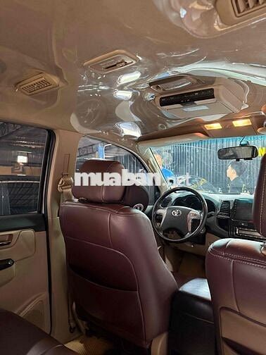 Toyota Fortuner 7 chỗ Bạc 203.048 km