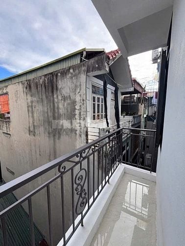Bán nhà khu Tân Mai. Hoàng Mai, diện tích 25 m2 x4 tầng, 3 phòng ngủ, 