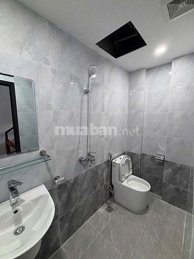 Bán nhà khu Tân Mai. Hoàng Mai, diện tích 25 m2 x4 tầng, 3 phòng ngủ, 