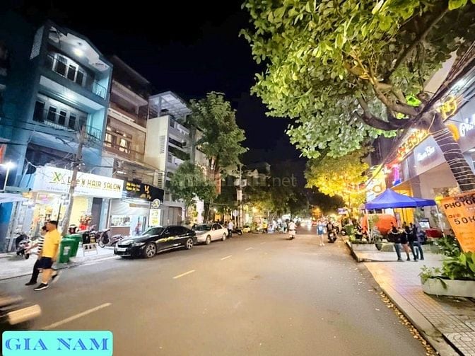 BÁN NHÀ MẶT TIỀN KINH DOANH : 72 VÕ OANH - P. 25 - Q. BÌNH THẠNH - HCM
