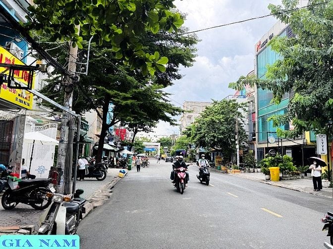 BÁN NHÀ MẶT TIỀN KINH DOANH : 72 VÕ OANH - P. 25 - Q. BÌNH THẠNH - HCM