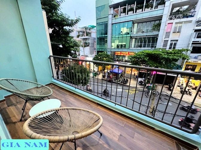 BÁN NHÀ MẶT TIỀN KINH DOANH : 72 VÕ OANH - P. 25 - Q. BÌNH THẠNH - HCM