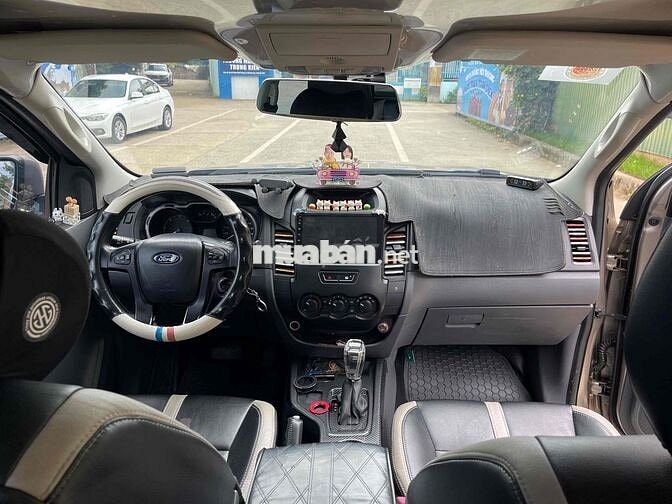 Ford Ranger XLS 4x2 Auto Vàng cát