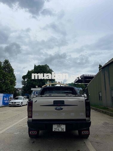 Ford Ranger XLS 4x2 Auto Vàng cát