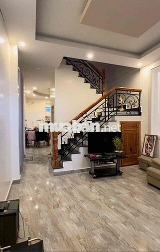 Nhà Đà Lạt - Sổ riêng 31 Triệu Việt Vương - 4 phòng ngủ