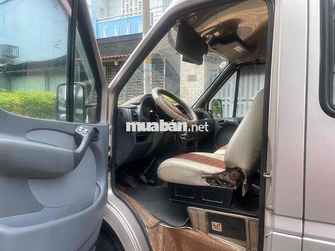Mercedes Sprinter 940kg Vàng cát