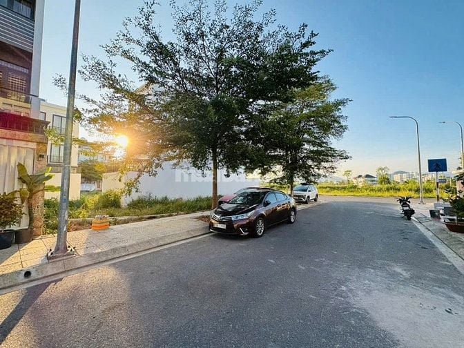 Cần bán gấp lô đất 70m2, Phước Hòa, sổ sẵn, hỗ trợ bank