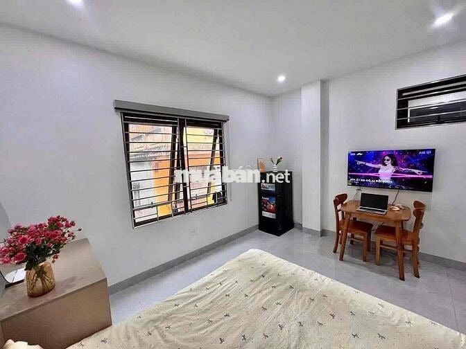 Phòng đẹp thoáng ngay gần Trung tâm Cầu Giấy