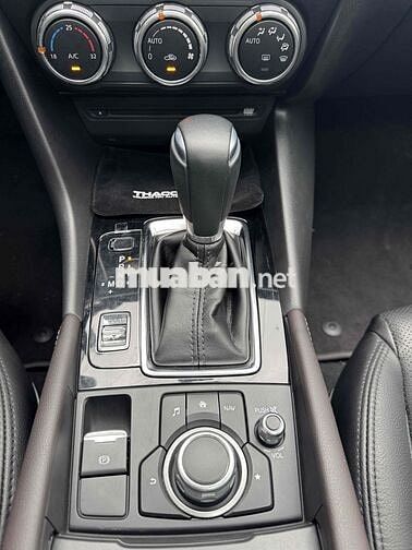 Mazda Mazda 3 2017 Trắng odo 10.000km