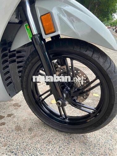 Honda SH350i Xám xi măng Thái Lan