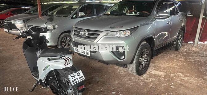 Toyota Fortuner 2018 Dầu Xám