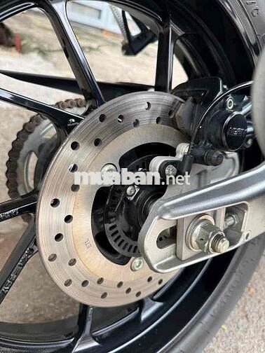 Yamaha R15M 2022 1300 km Đen, Xanh