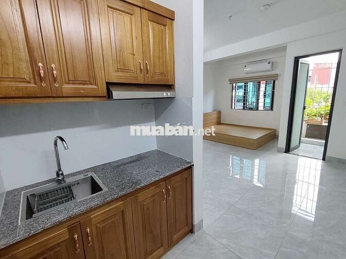 CHÍNH CHỦ 30M2 PHÒNG GÓC THOÁNG MÁT BAN CÔNG THANG MÁY