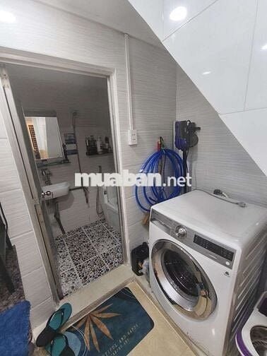 (BAO ĐIỆN NƯỚC) PHÒNG TRUNG TÂM Q1, CÁCH BÙI VIỆN 2 PHÚT ĐI BỘ