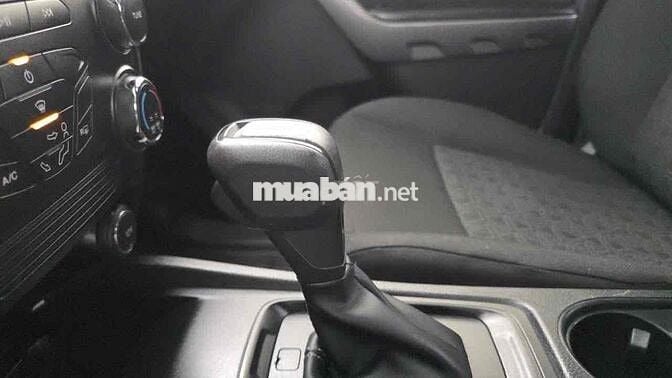 Ford Ranger 2021 Trắng có ttao đổi xe