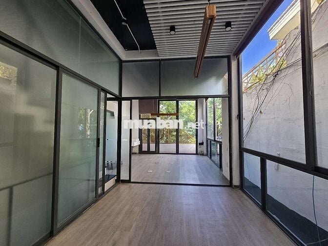 Cho thuê nhà 4 tầng, dtsd 160 m2,01 Lý Thường Kiệt, Hải Châu,  Đà Nẵng