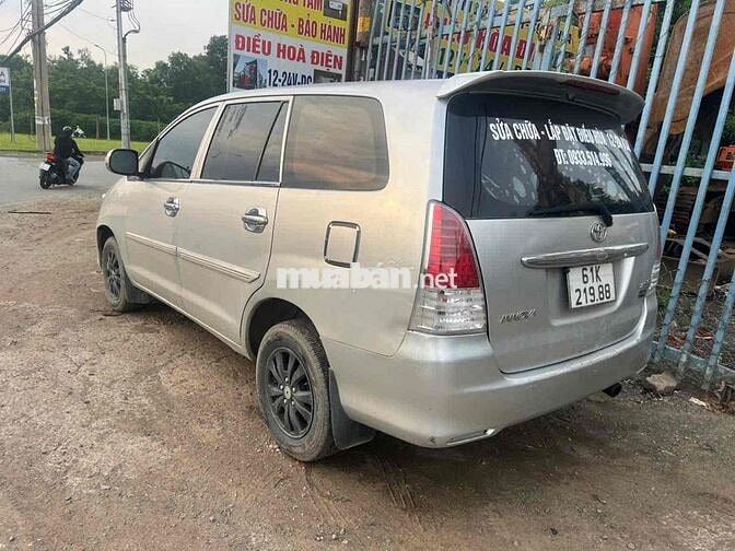 Toyota Innova J 2010 Xăng Số sàn Bạc