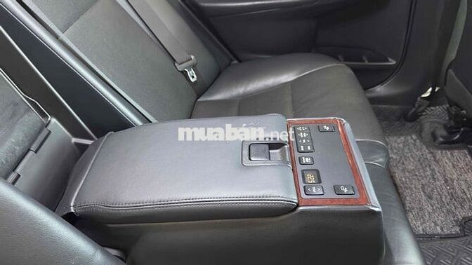 Toyota Camry 2.5Q Bạc 135492 km